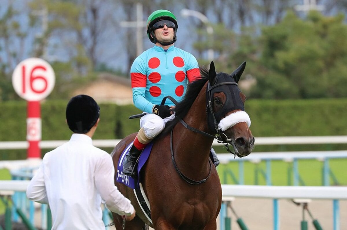 img_e5925e6f6e7b96ed0ab27d5df7