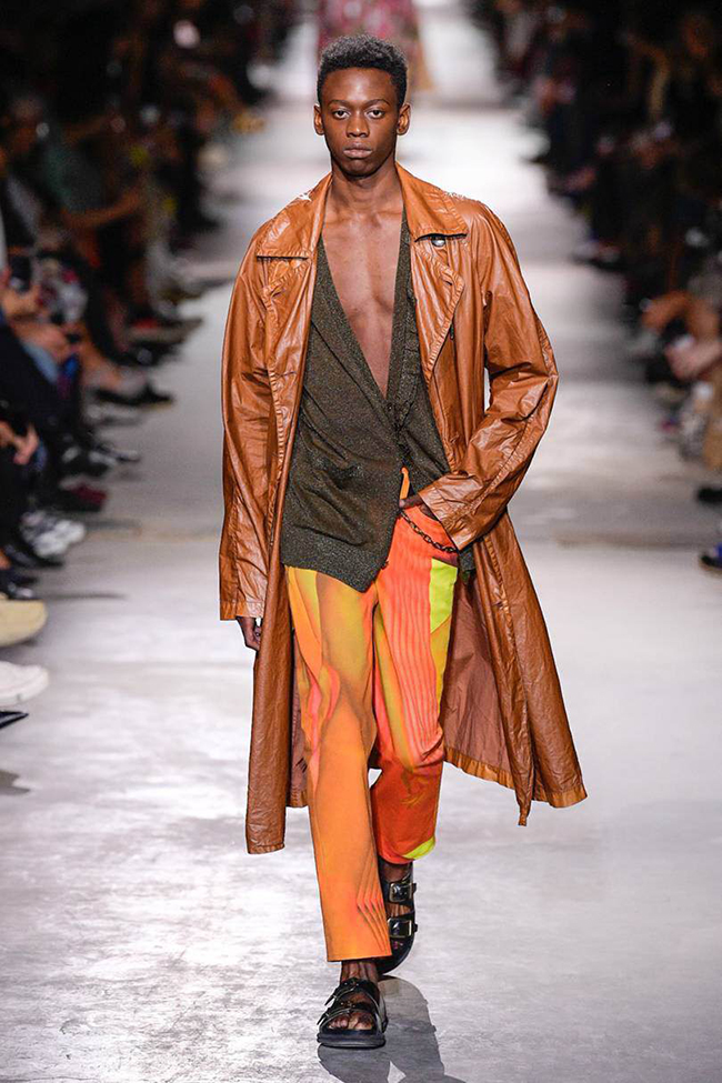 Dries Van Noten」最新コレクションで蜷川実花とコラボレーション