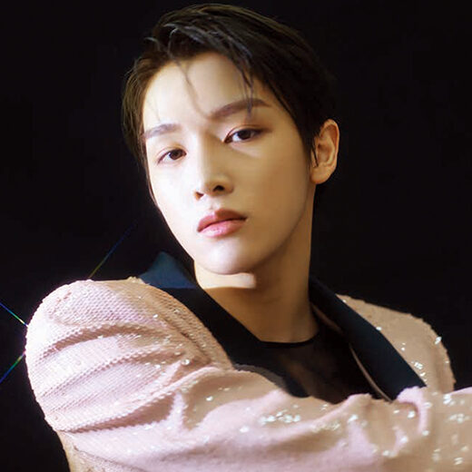 速報】ソン・ガンが5月号スペシャルカバー＆別冊付録に初登場