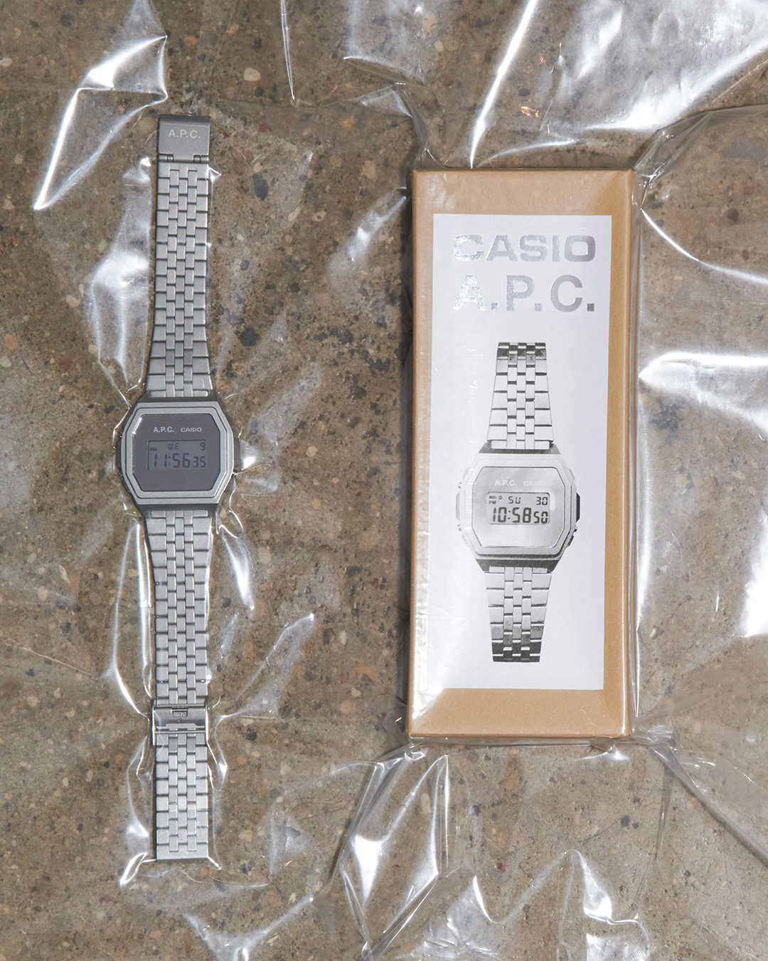 A.P.C.」と「CASIO」のコラボレーション。メタリックカラーが煌めく