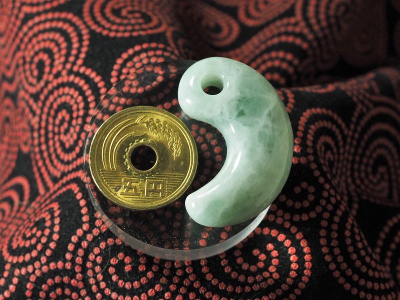 出雲大社の宝物 真名井遺跡出土 勾玉モデル（ほぼ実物大の34mmサイズ）