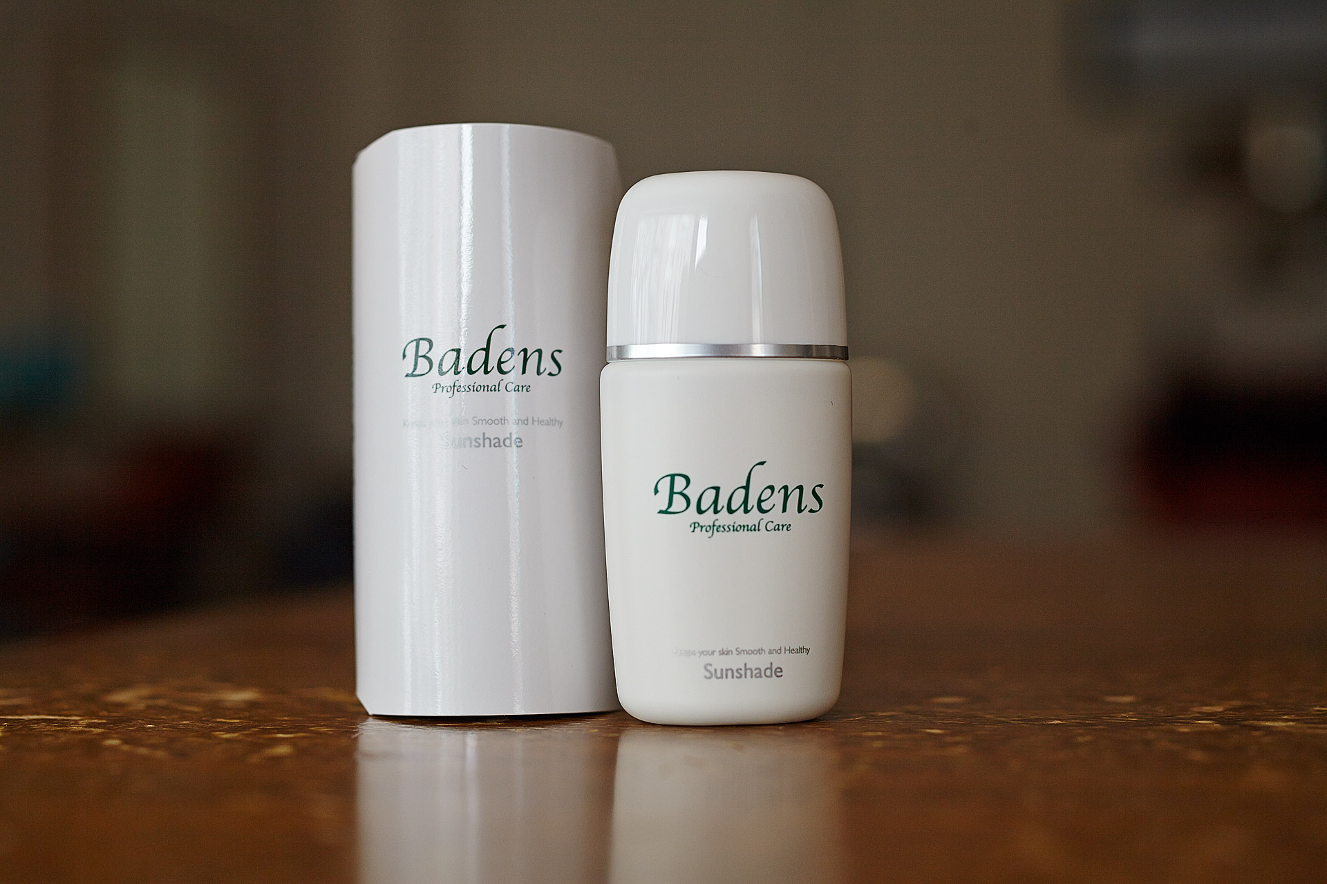 Badens SunShade(バーデンス・サンシェード) SPF50+/PA++++ - Nuff