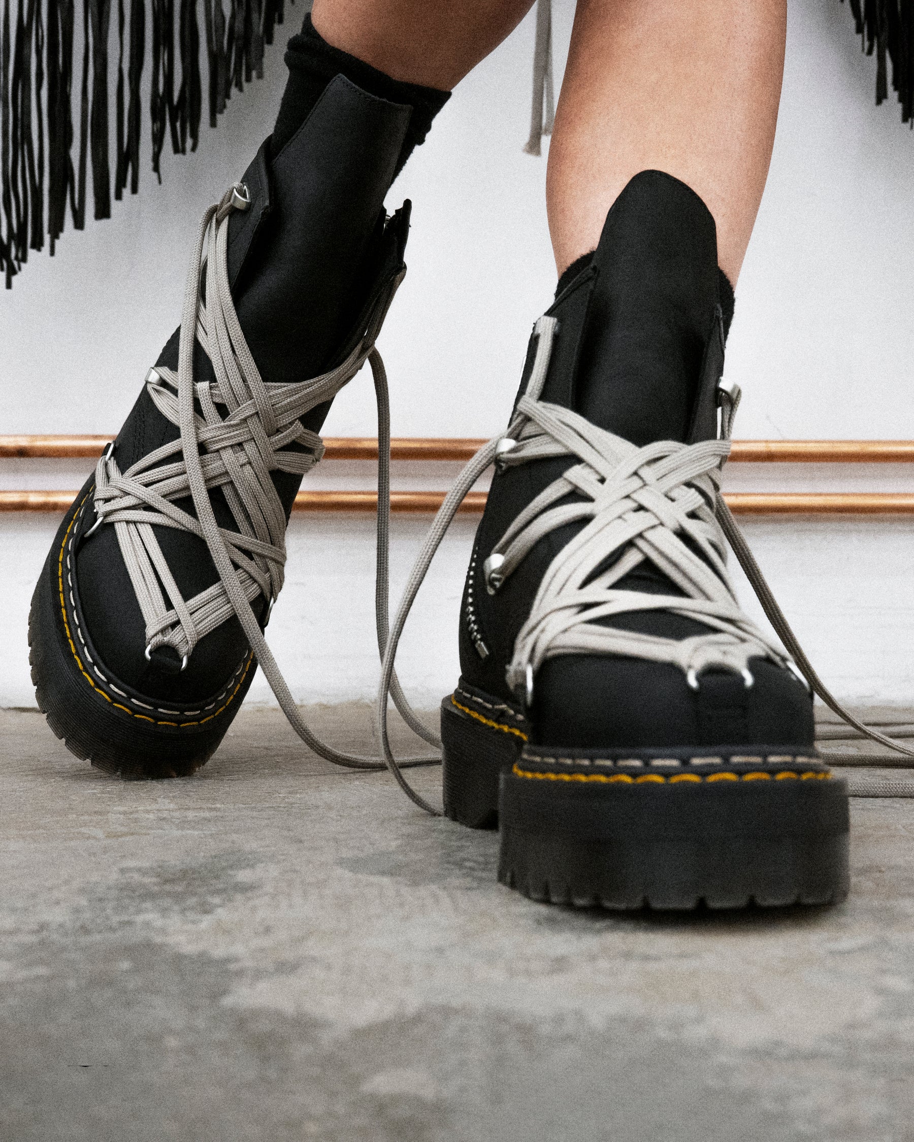 10月16日(木)発売開始 Rick Owens × Dr. Martens FW25