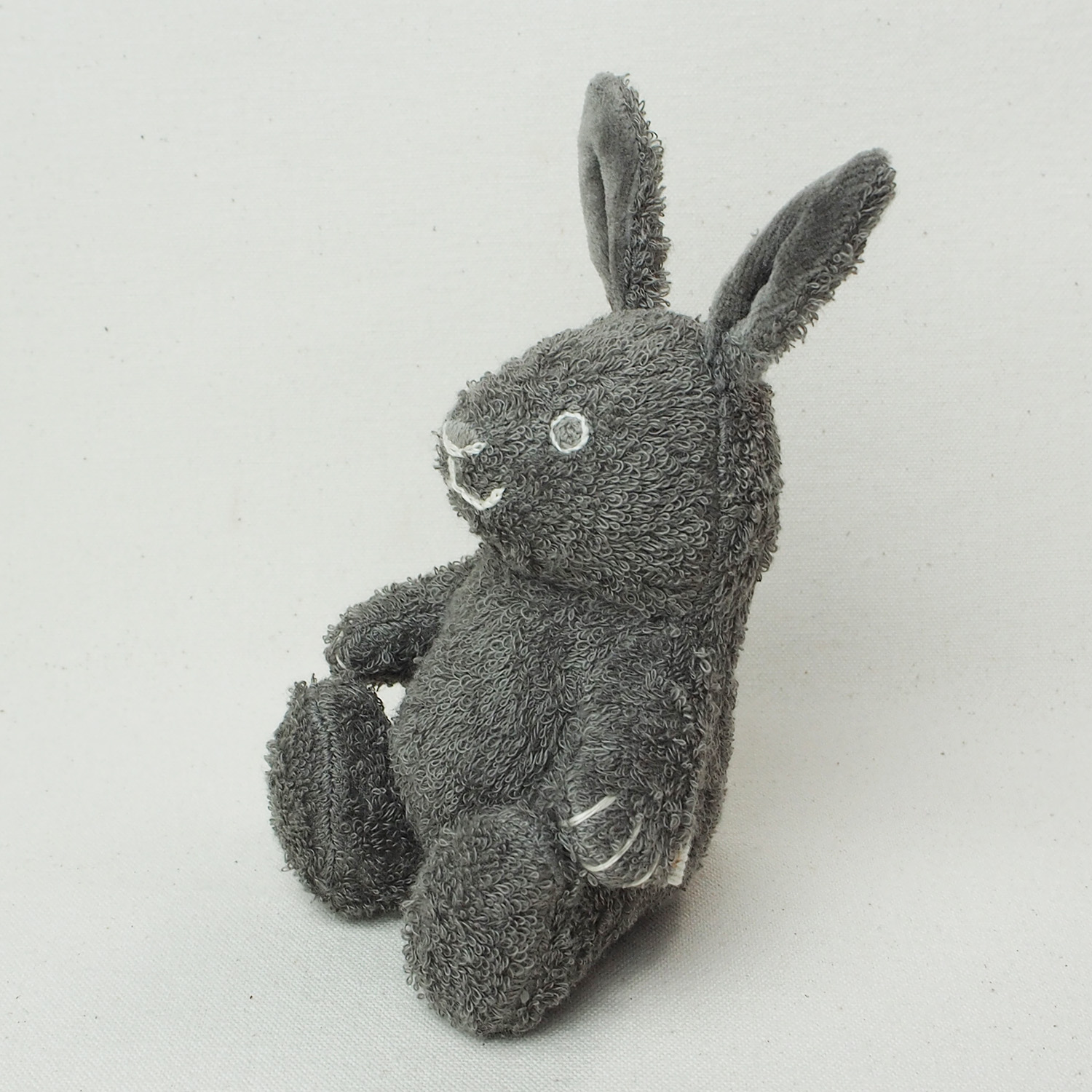 オーガニックコットン草木染め 黒うさぎのぬいぐるみミニサイズ | 天然