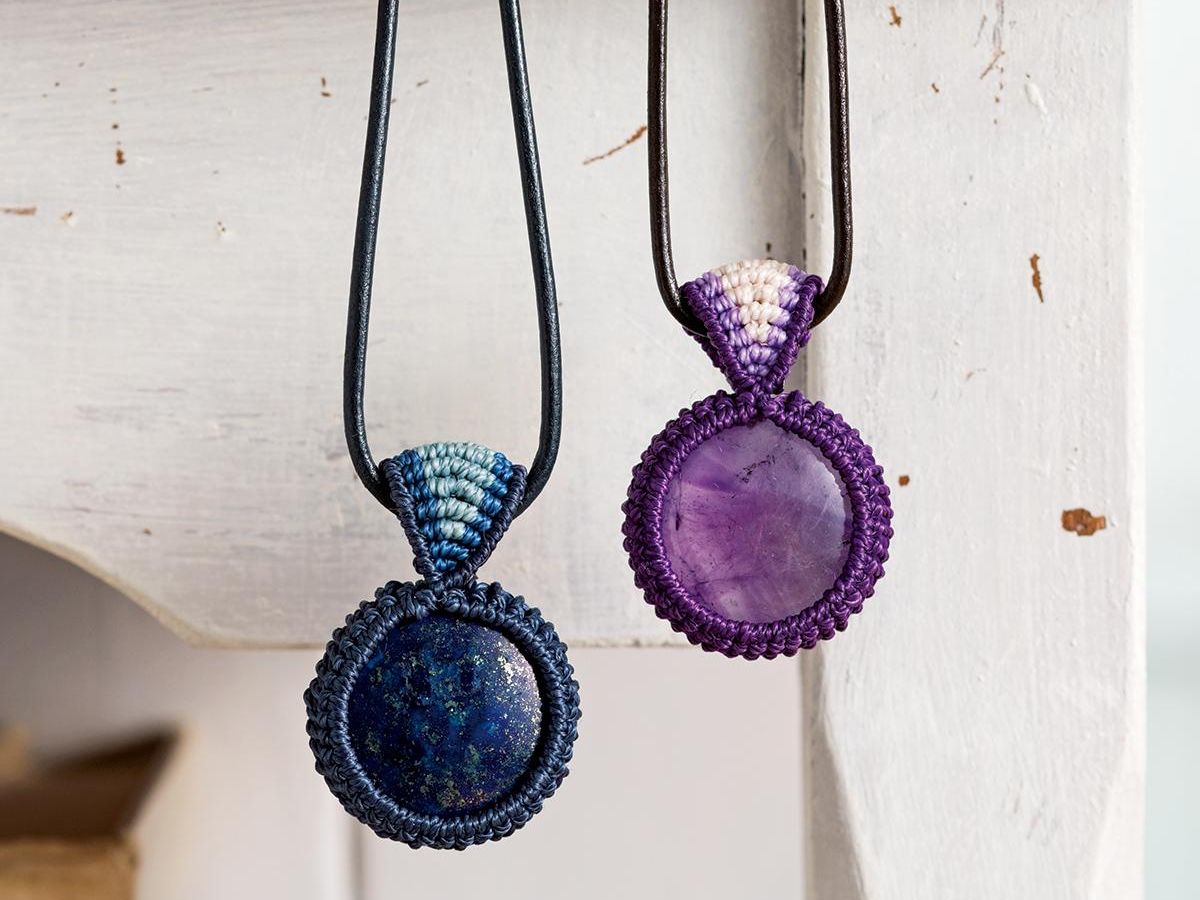 マクラメ編み「大きな天然石のペンダントトップ」の作り方｜ぬくもり