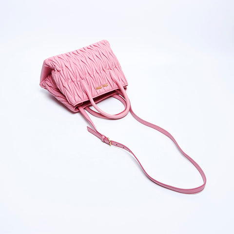 ミュウ ミュウ Miu Miu 2way マトラッセ ショルダーバッグ ピンク