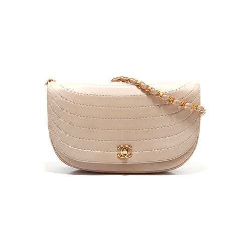 シャネル CHANEL ラムレザー 0番台 ハーフムーン ショルダーバッグ