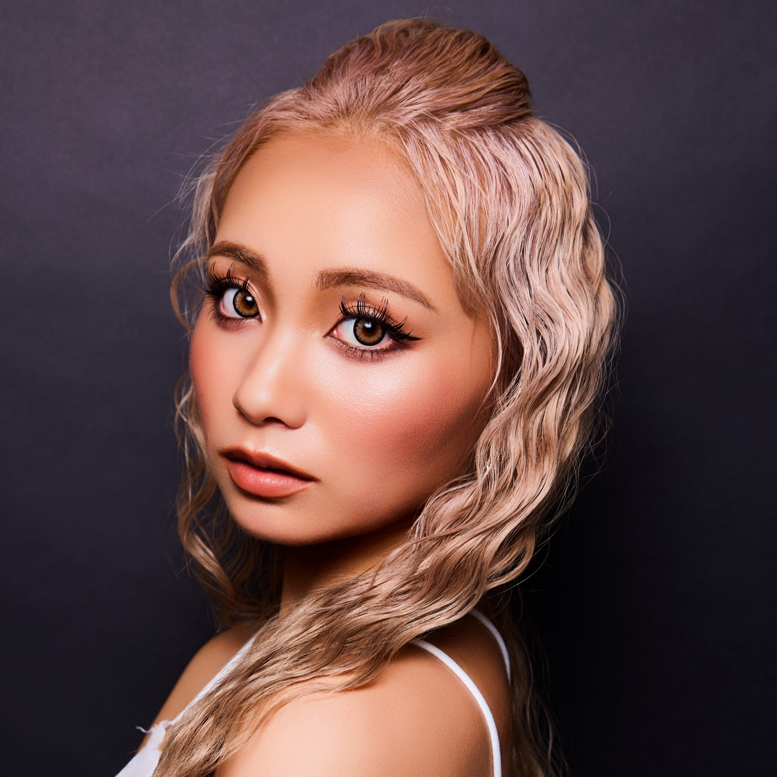 nuts 公式サイト | 姉ギャル系雑誌「ナッツ」がWEBで復活