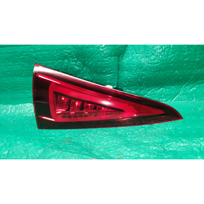 mercedes-gle-v167-left-led-