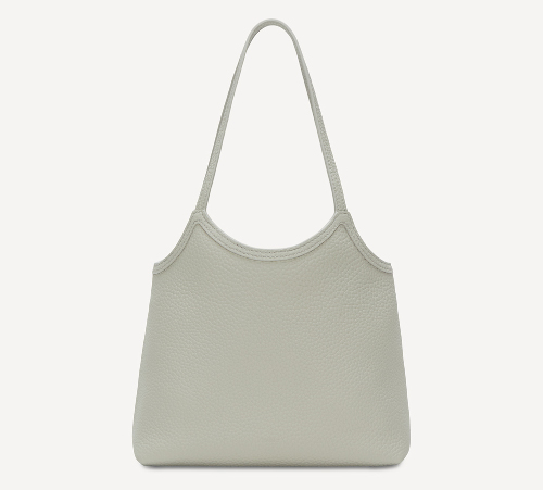 ヴァジックのバッグをチャームで自分らしくアレンジ！ ポップアップ