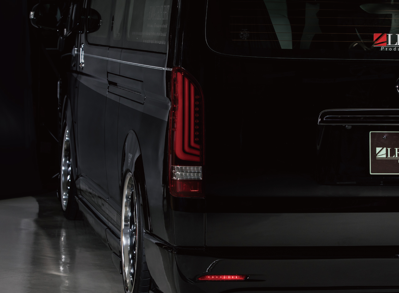 200系ハイエース LEGANCE フルLEDテールランプ REVO Type3 レガンス