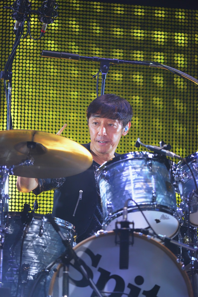 崎山龍男（Dr / スピッツ）（撮影：内藤順司）※崎は立つ崎（たつさき