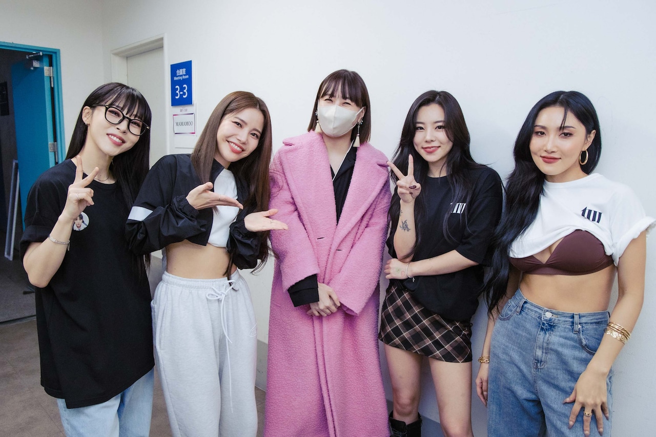 土岐麻子、敬愛するMAMAMOOとついに対面 | 土岐麻子の「大人の沼