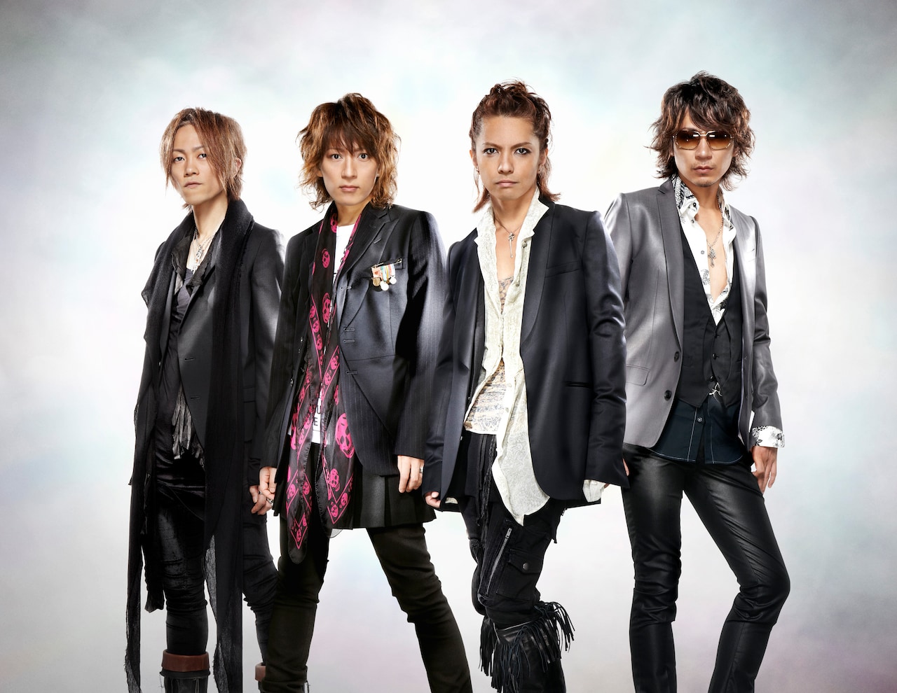 ラルク“メンバー別”4枚組ベスト＆ドームDVD連続発売 - 音楽ナタリー