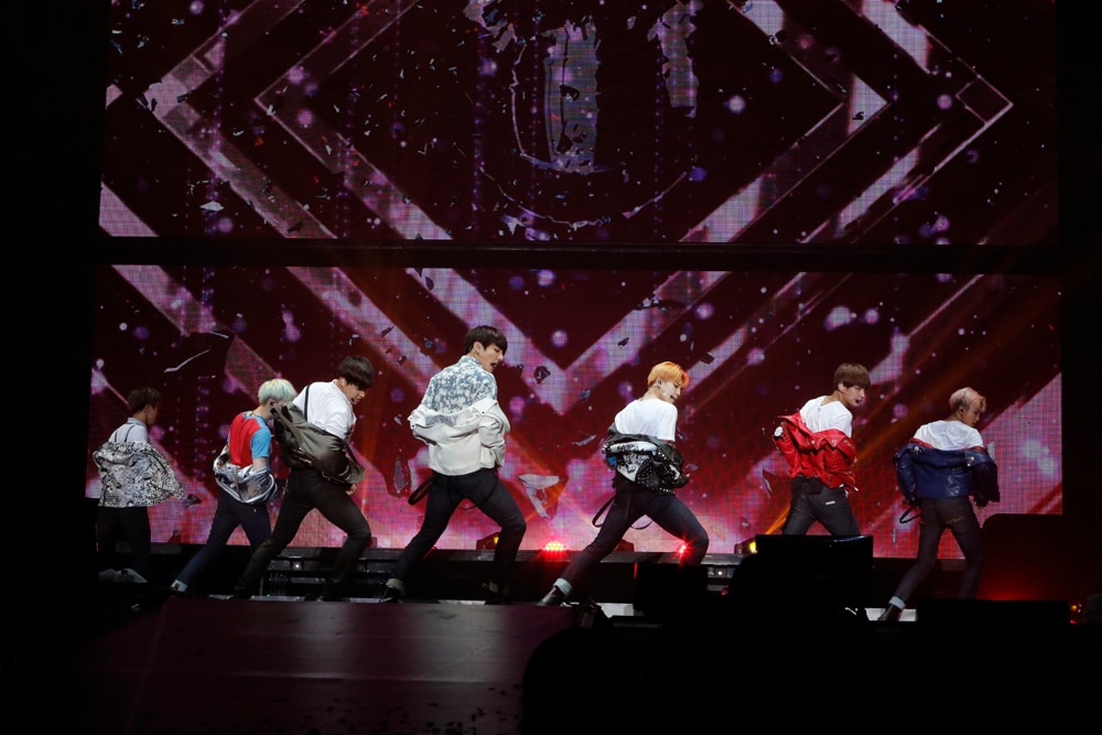 防彈少年團/2015 BTS LIVE<花様年華 on stage>～Japa… 2015 BTS LIVE＜花様年華 ON STAGE＞～Japan Edition～at YOKOHAMA