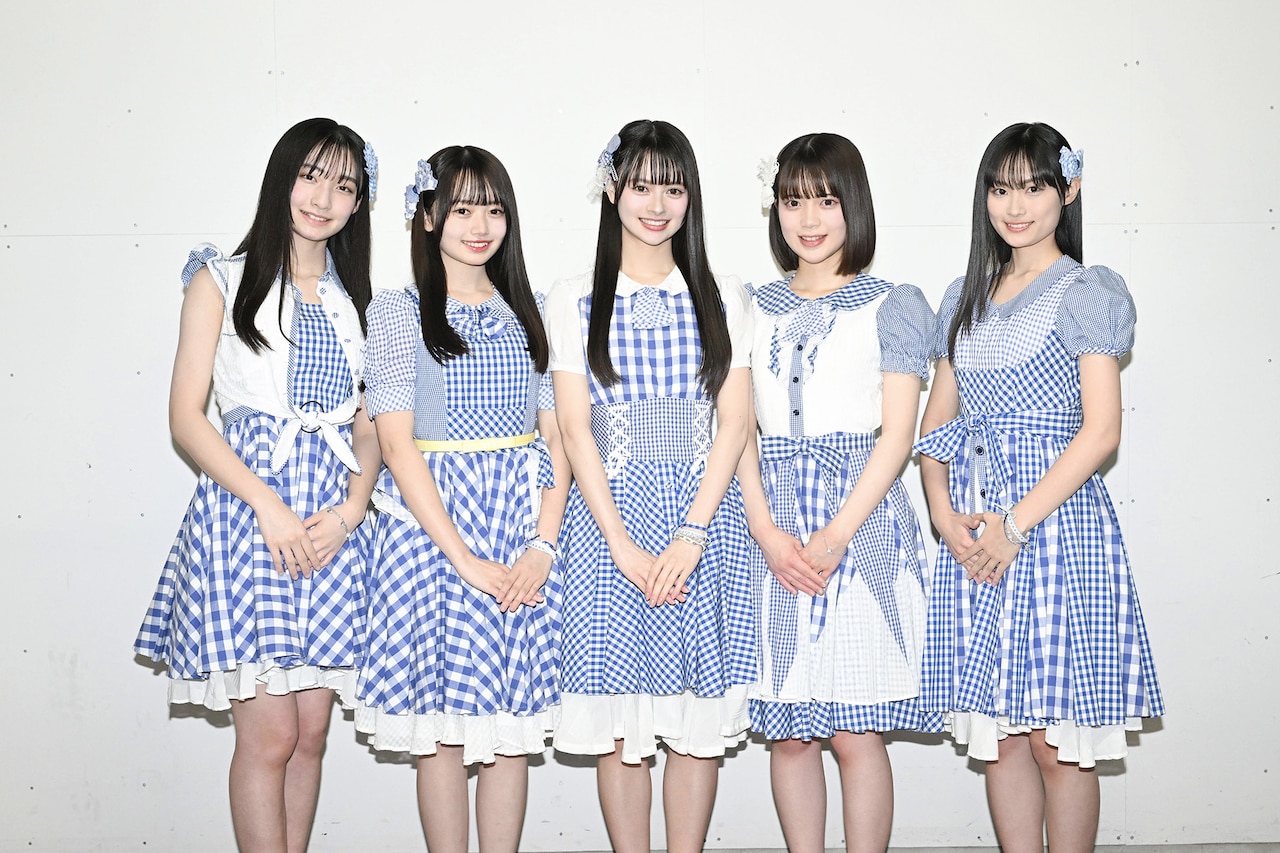 平均年齢17歳、AKB48第19期生がお披露目！総監督の倉野尾「完璧な