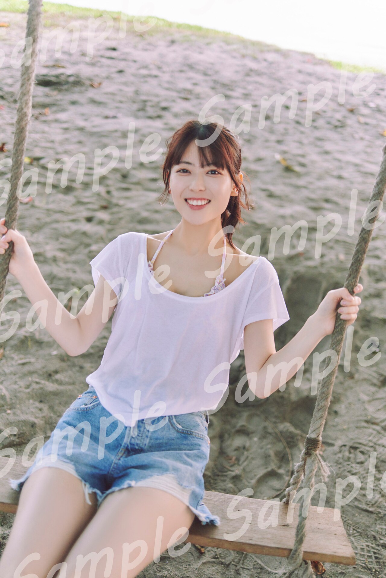 岩本蓮加（乃木坂46）1st写真集「いたずらな風」セブンネット（通常版