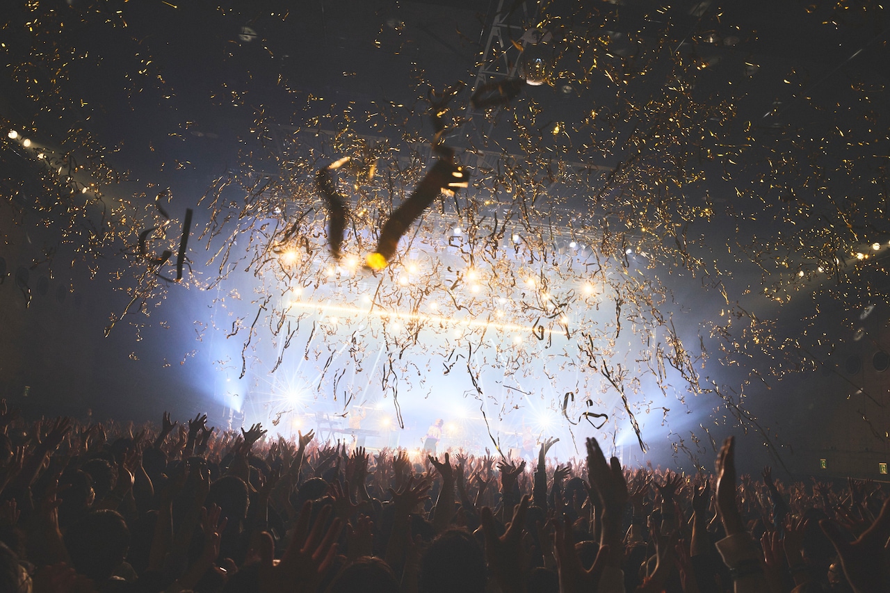 Mrs. GREEN APPLE「ゼンジン未到」掲げた初のZeppツアー終幕、結成10