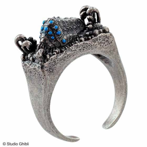 風の谷のナウシカ」耳元で王蟲が揺れる、真鍮製のリアルなアクセサリー