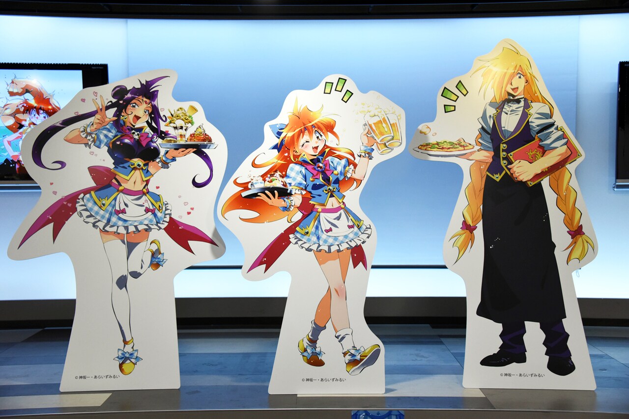 スレイヤーズ」カフェは明日から！店内にあらいずみ・神坂の色紙や