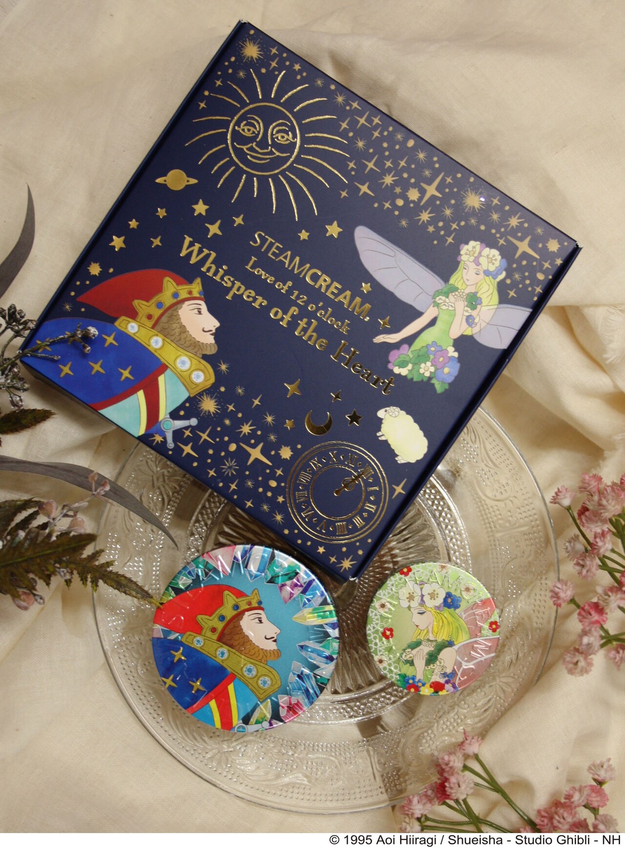 耳をすませば」公開25周年グッズ登場、本型ポーチや貸出カード付きパス