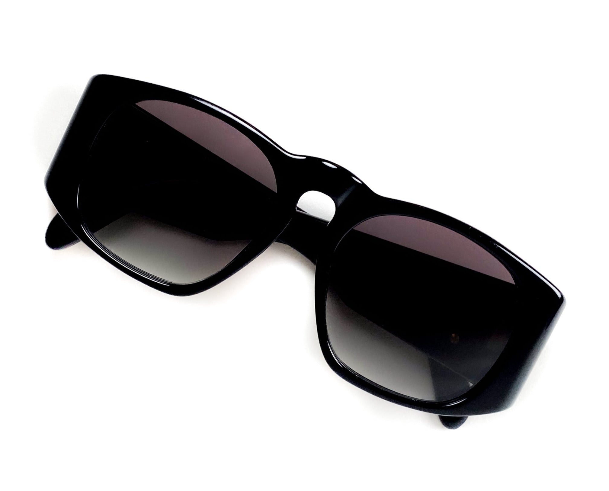 CHANEL 01451 - 1991 – OddFrames