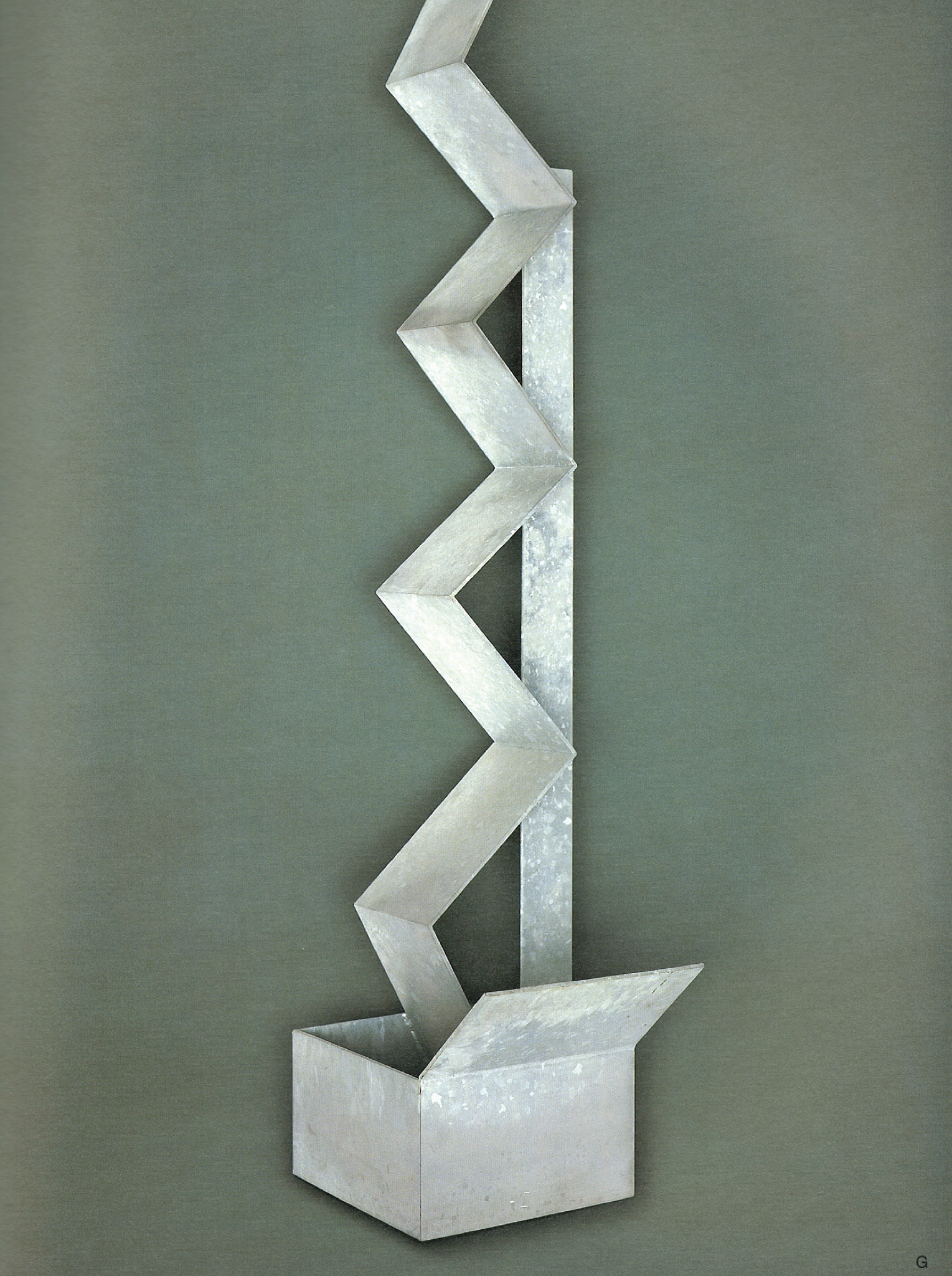 Arizona - Issey Miyake & Isamu Noguchi – Offbrand Library