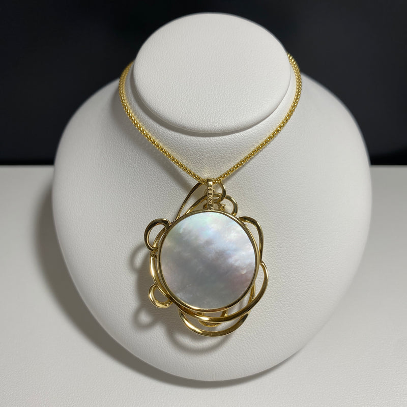 奄美の輝き®×虹珠 マベ真珠 カラ付 15mmK18イエローゴールド巻