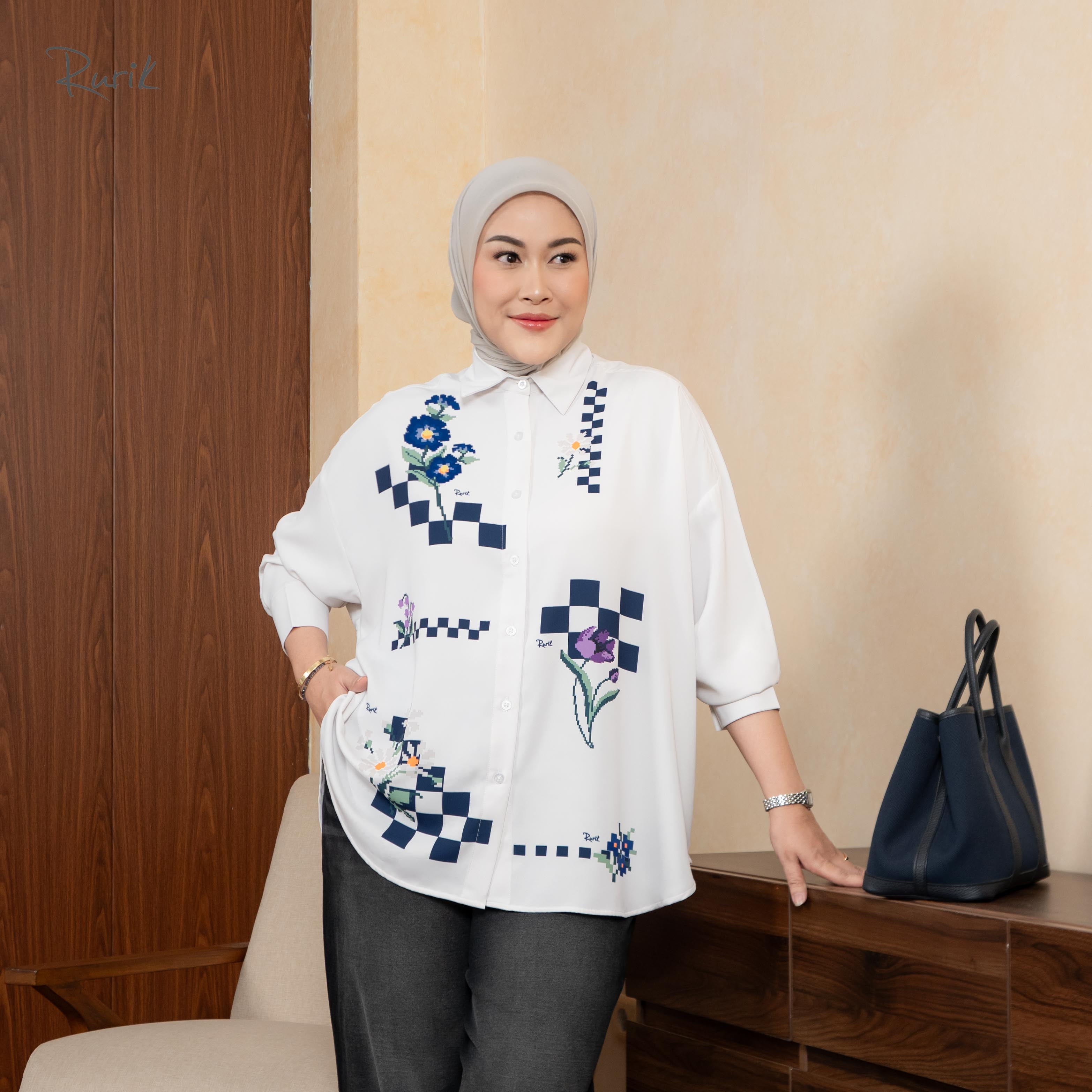 セサラプリントシャツ – Rurik