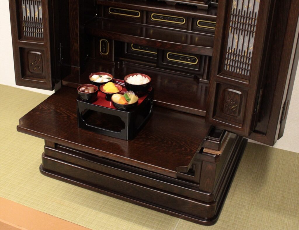 秋月16号 仏具付 鉄刀木 低台型 地袋仏間 幅55㎝高102㎝ | 仏壇大はし