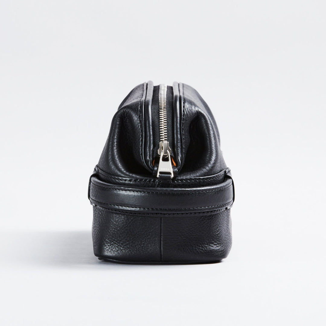 大峽製鞄 ( おおばせいほう )－枕ポーチ(ブラック)【0949-2-MBX】