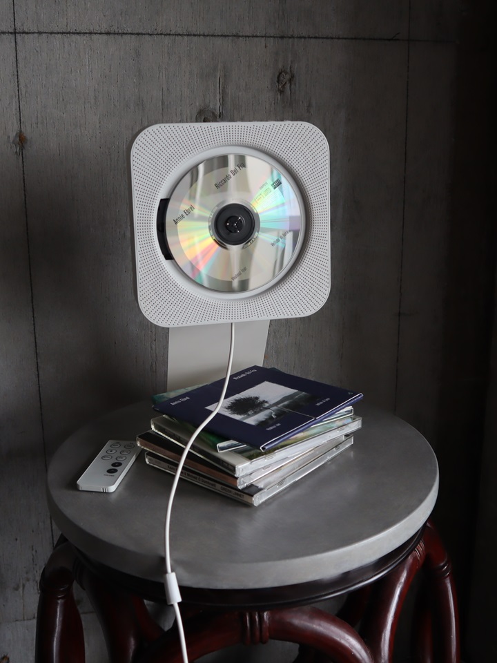 503)無印の壁掛式CDプレーヤーをスタンドで使う – 山小屋大家日記