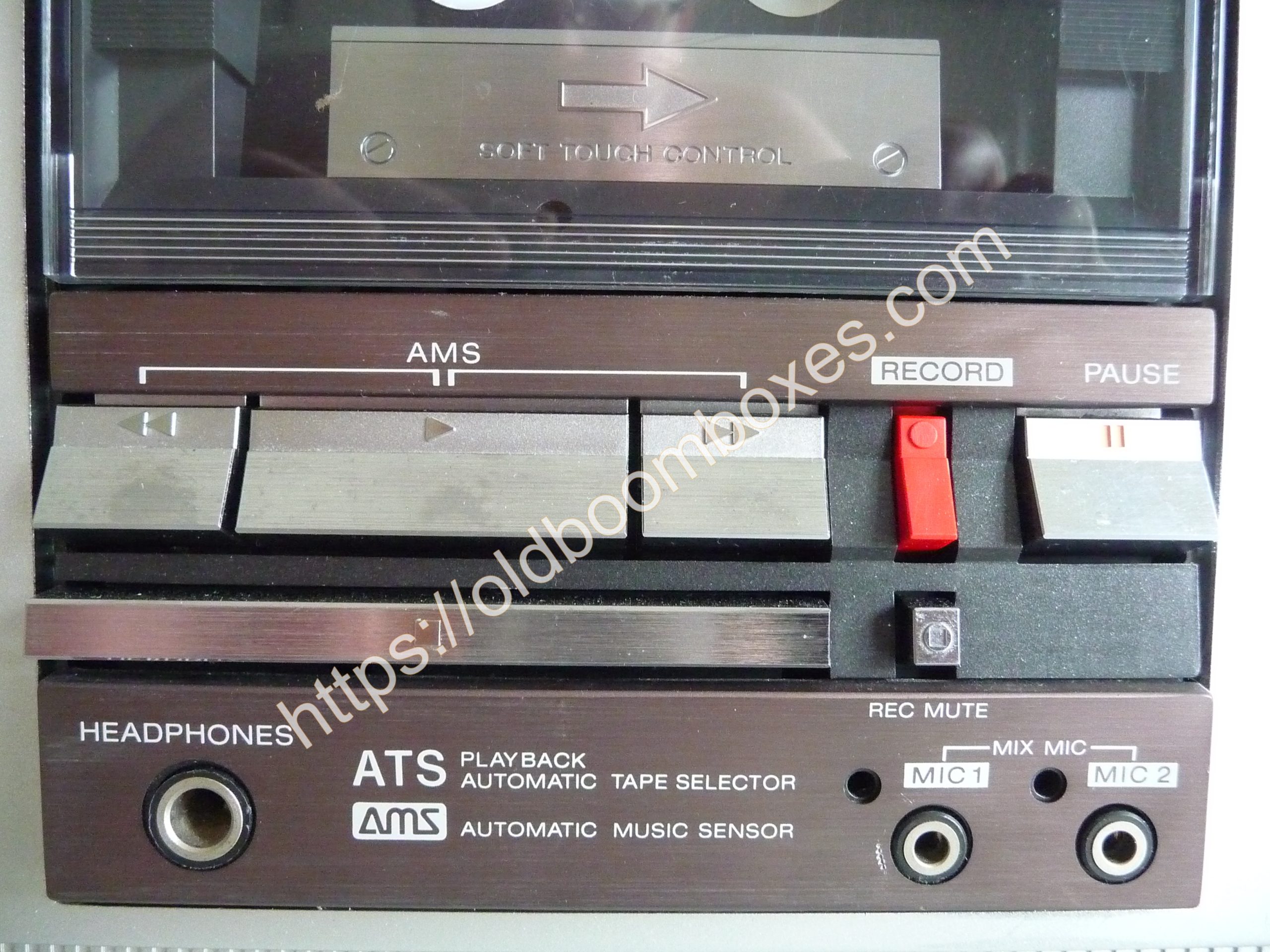 SONY CFS-99 Stereo Radio Cassette Recorder - Old Boomboxes