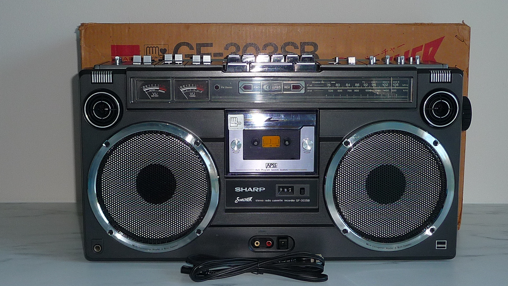 SHARP GF-303SB Stereo Radio Cassette Recorder - Old Boomboxes
