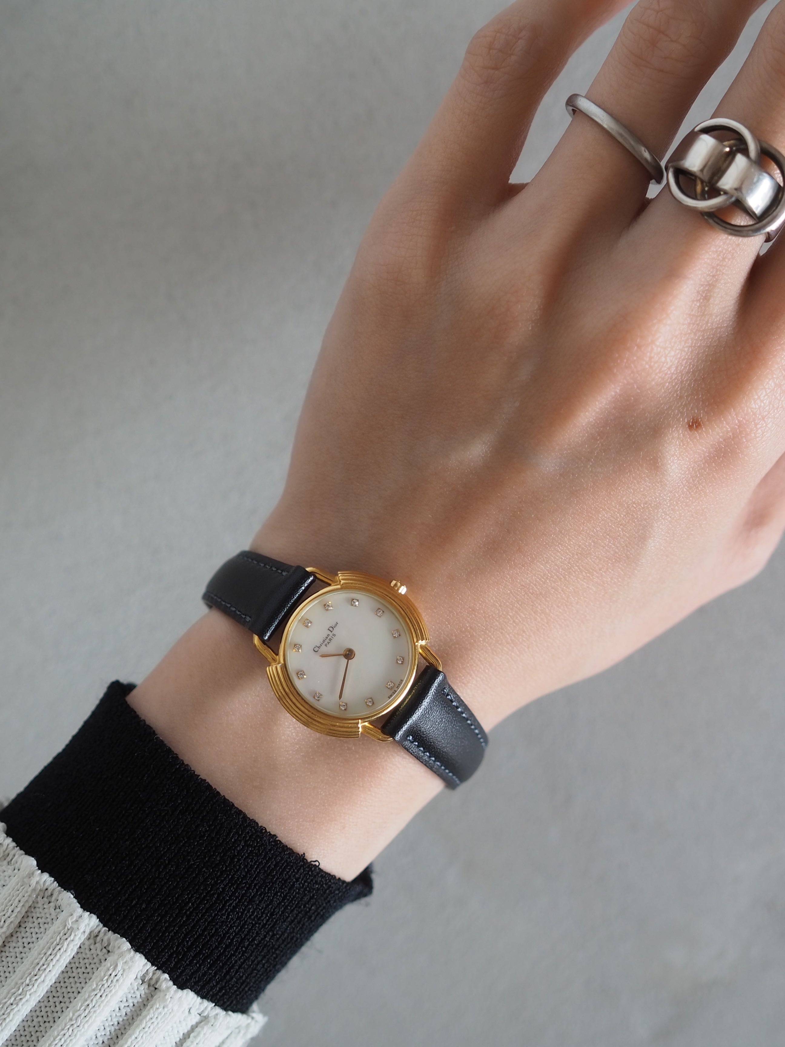 Christian Dior ディオール ラウンド シェル ウォッチ 腕時計