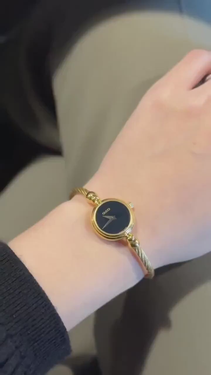 GUCCI グッチ バングル ウォッチ 腕時計 ゴールド ヴィンテージ