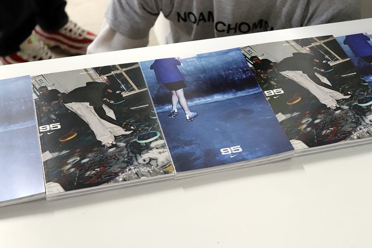 神宮前・THE PLUGで ナイキ「エア マックス 95」が日常に溶けこむ様子