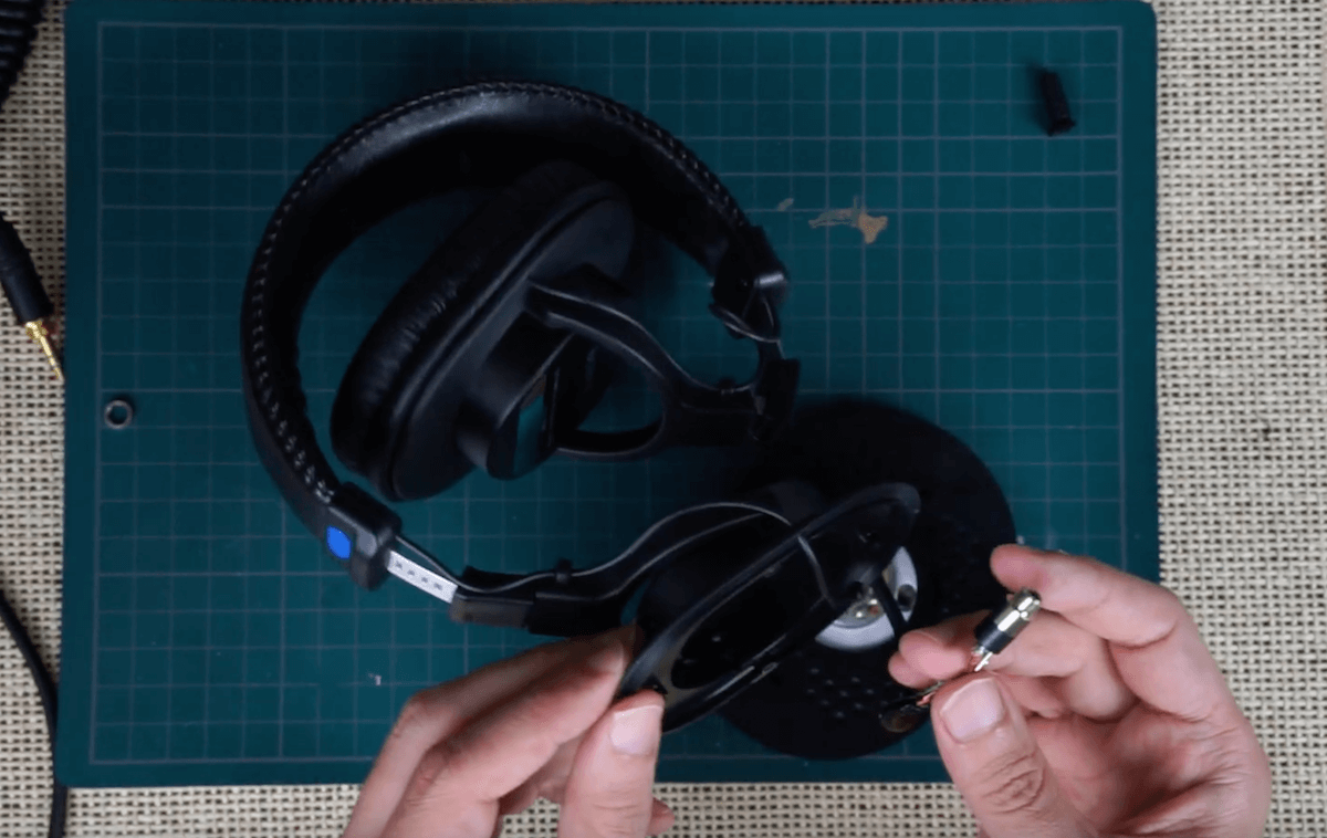ヘッドホン] SONY MDR-7506のケーブルを着脱式に改造！ | オモカゲEXPO