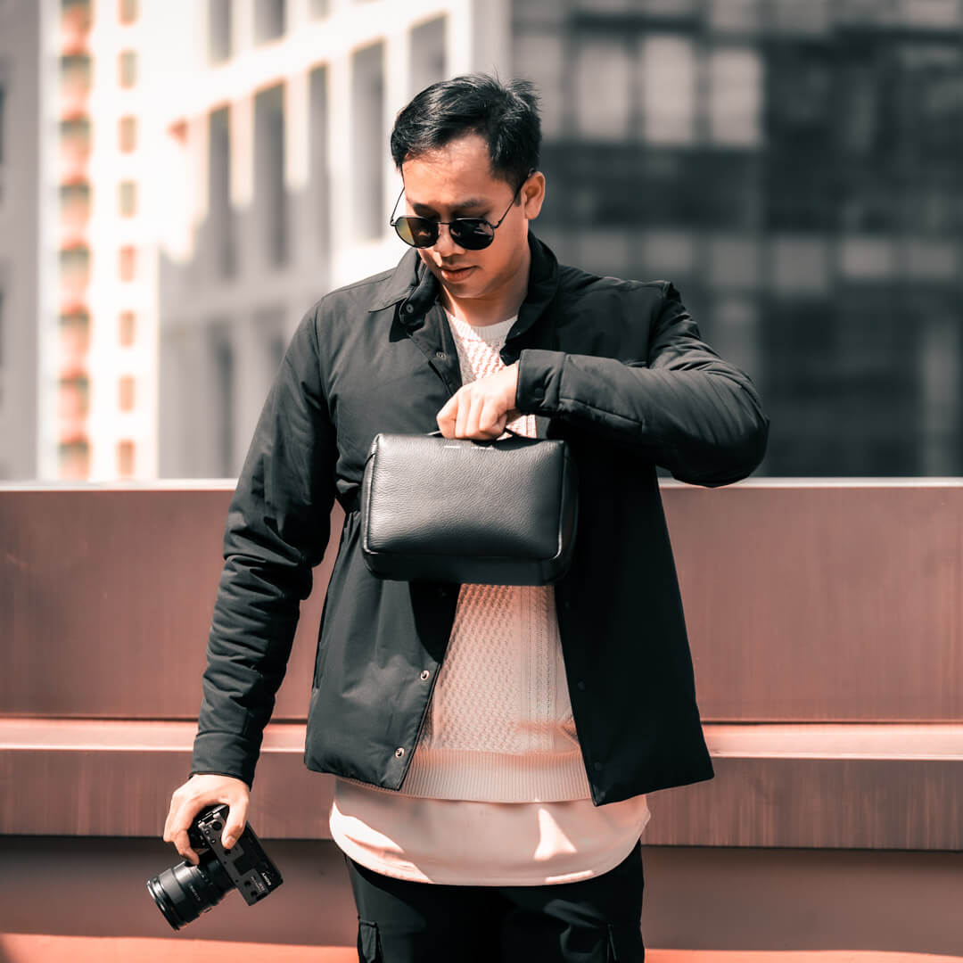 GRAMS28 133 Essential Case Max Review | One Tech Traveller