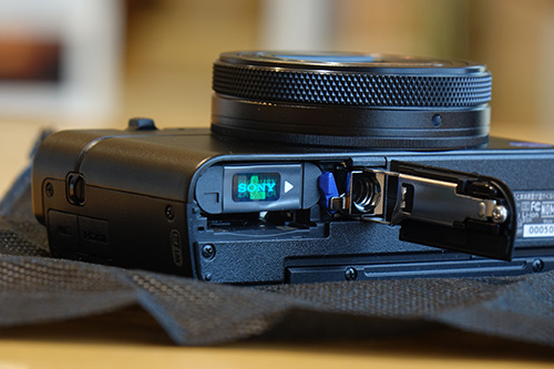 サイバーショット DSC-RX100M6 完動品 付属品あり サイバーショット