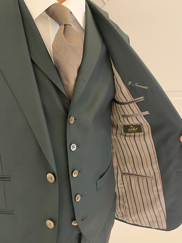 友人の結婚式用スリーピーススーツ | テーラーメイド お客様スタイリング