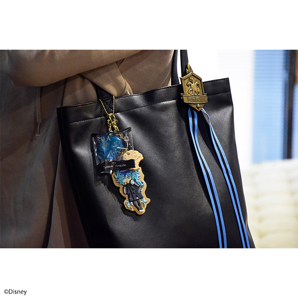 ディズニー ツイステッドワンダーランド』レプリカ腕章 イグニハイド