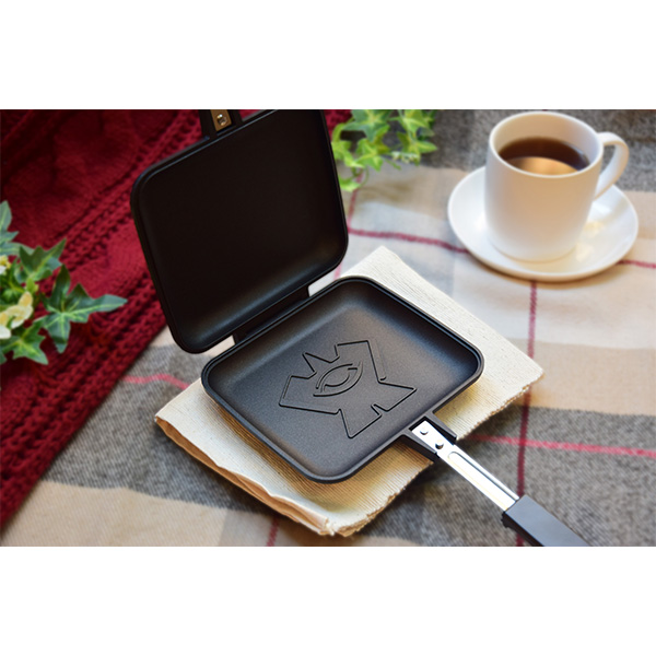 道満印のホットサンドメーカー