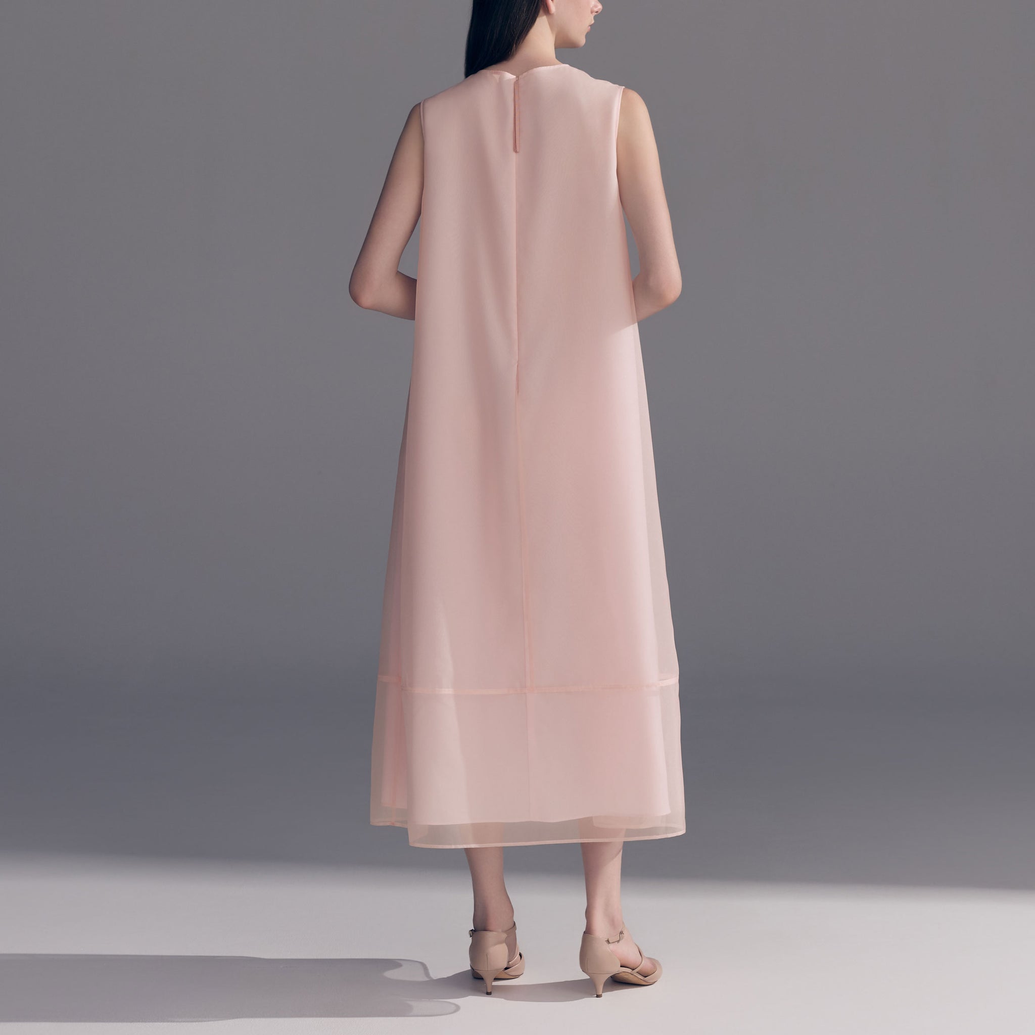 ADEAM – ページ – FOXEY 公式オンラインブティック