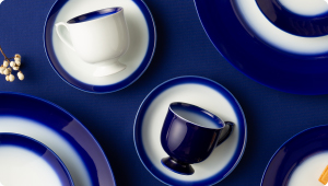 染錦菖蒲）飾り皿|有田焼の老舗-香蘭社オンラインショップ