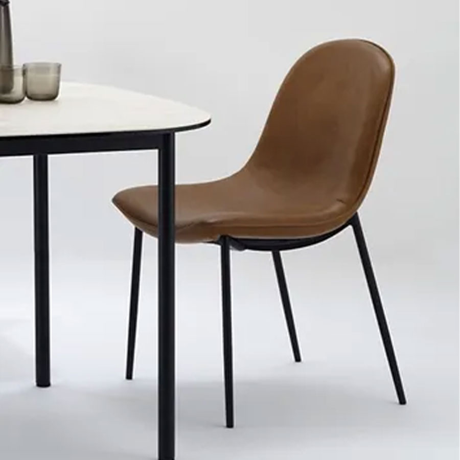 モーダ・エン・カーサ ダイニングチェア ソロ