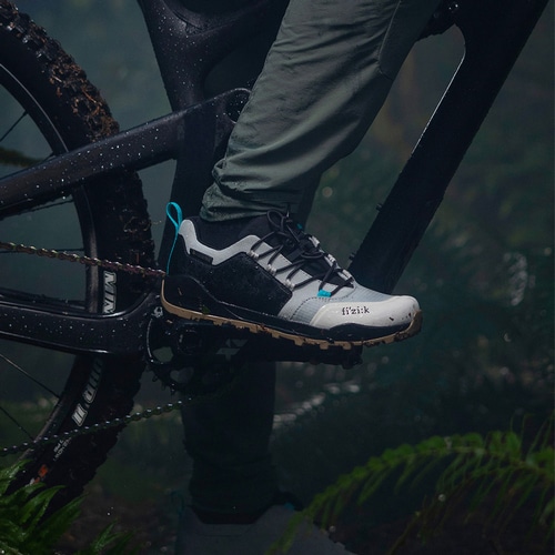 fi'zi:k ( フィジーク ) ビンディングシューズ X2 TERRA ERGOLACE GTX