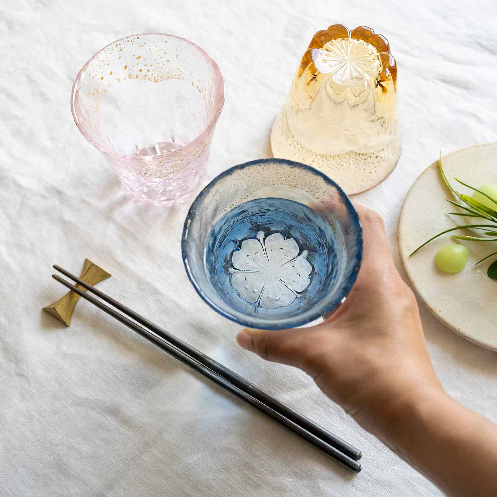 お湯わり焼酎ぐらす（藍・金箔） 42160TS-G-LSHB / 東洋佐々木ガラス