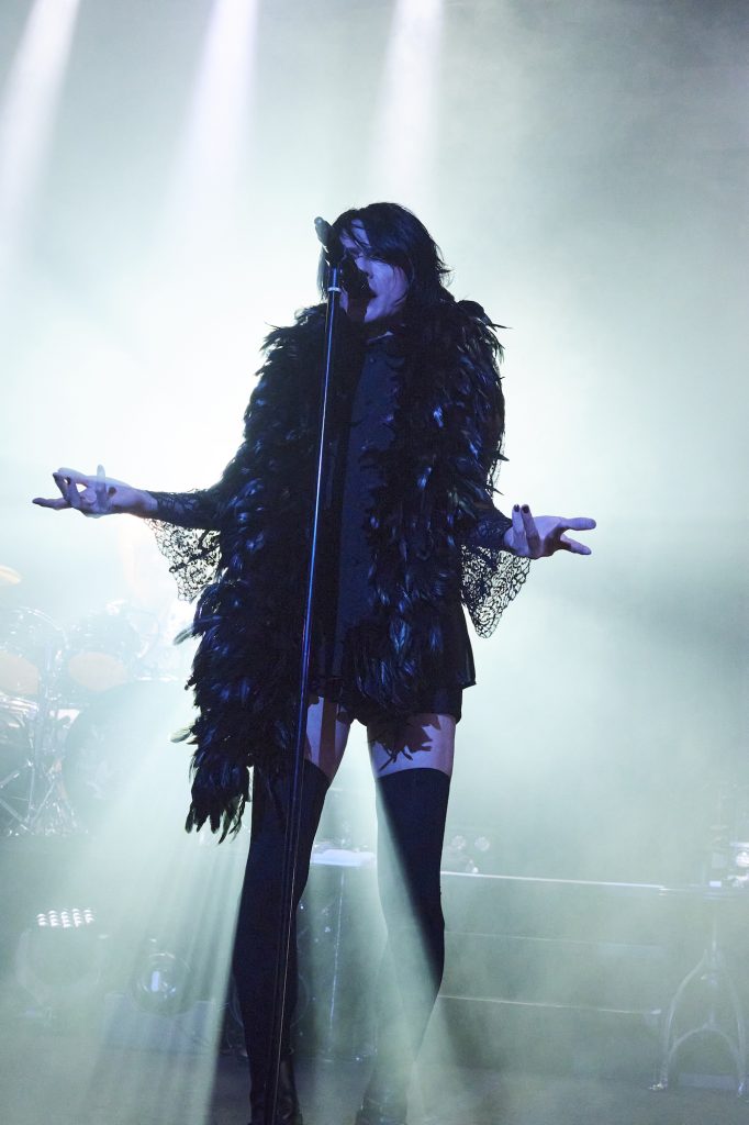 BUCK-TICK、地元・群馬のライヴで観せた未来へと誘うバンドの姿。その