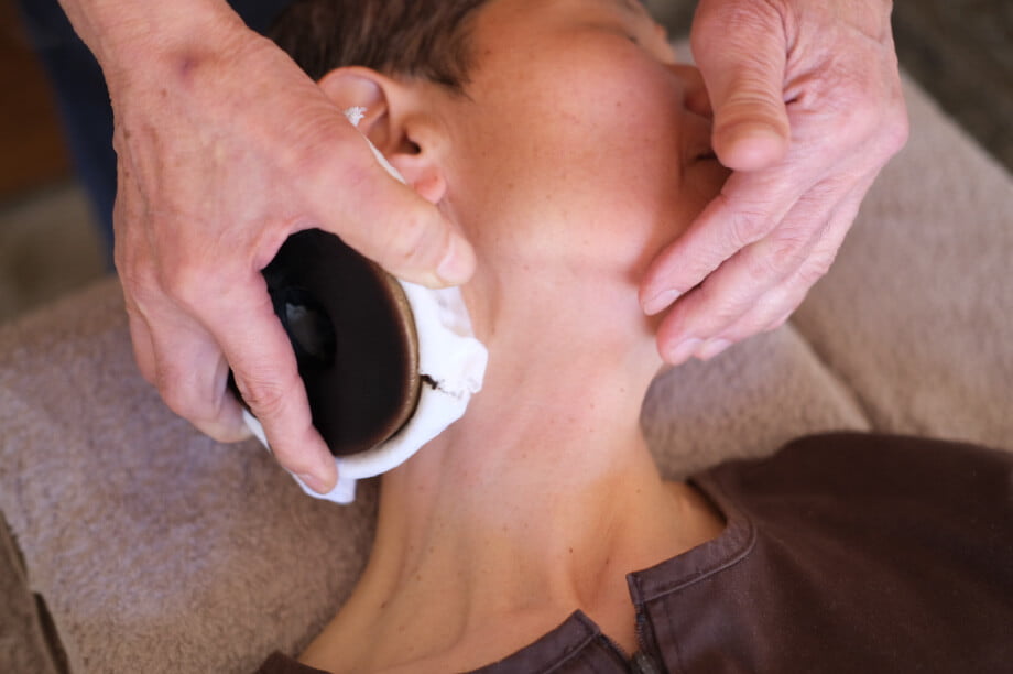 オンセラ療法−萬生健康治療院〔東京都豊島区北大塚〕